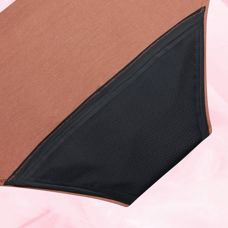 Premium Comfort Hipster Heavy Flow Menstruation Underwear, showcasing full coverage and comfort.