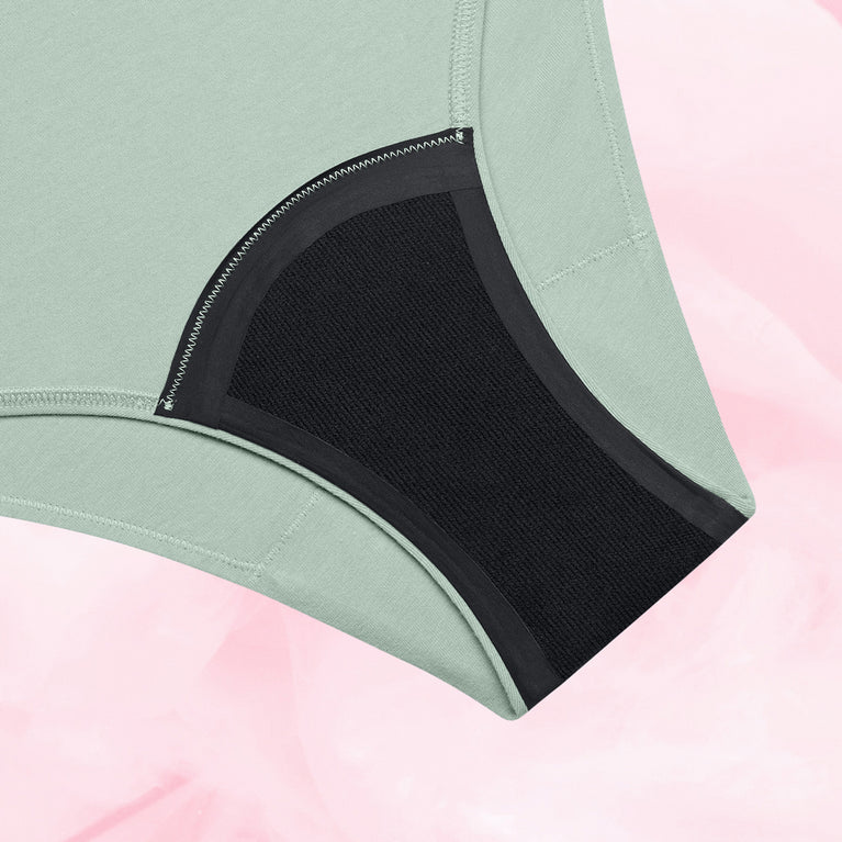 ComfortFit Essentials Brazilian Moderat Flow menstruation underwear with high waist.