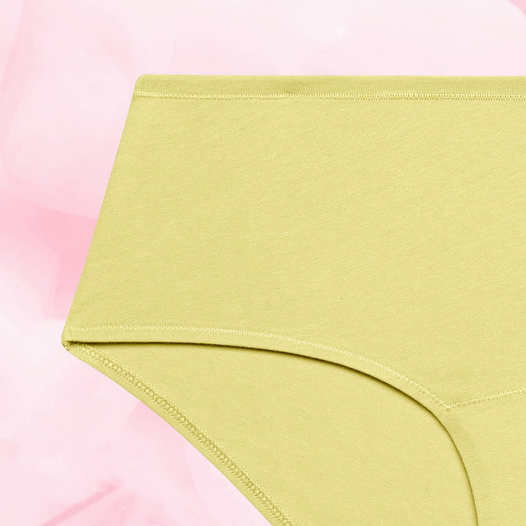 ComfortFit Essentials Hipster Let Flow menstrual underwear in organic cotton.