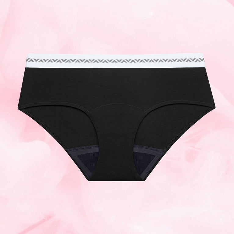 ComfortFit Essentials Hipster Logo Moderat Flow panties with stylish waistband.