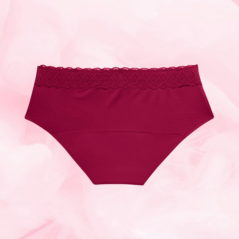 Hipster Full Lace Kraftigt Flow Menstruationstrusser in a reusable, absorbent design.