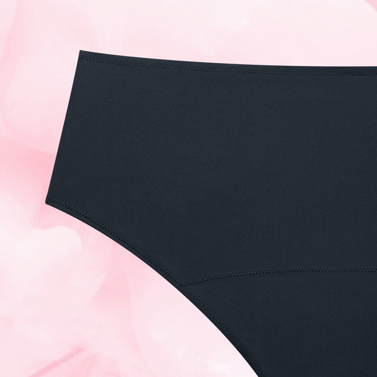 Hipster Multifluid Menstruationstrusser, comfortable and absorbent menstrual underwear.
