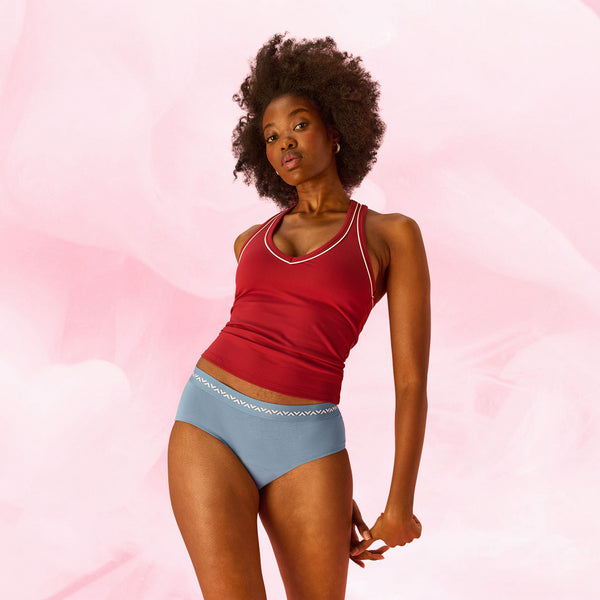 ComfortFit Essentials Hipster Logo Moderat Flow