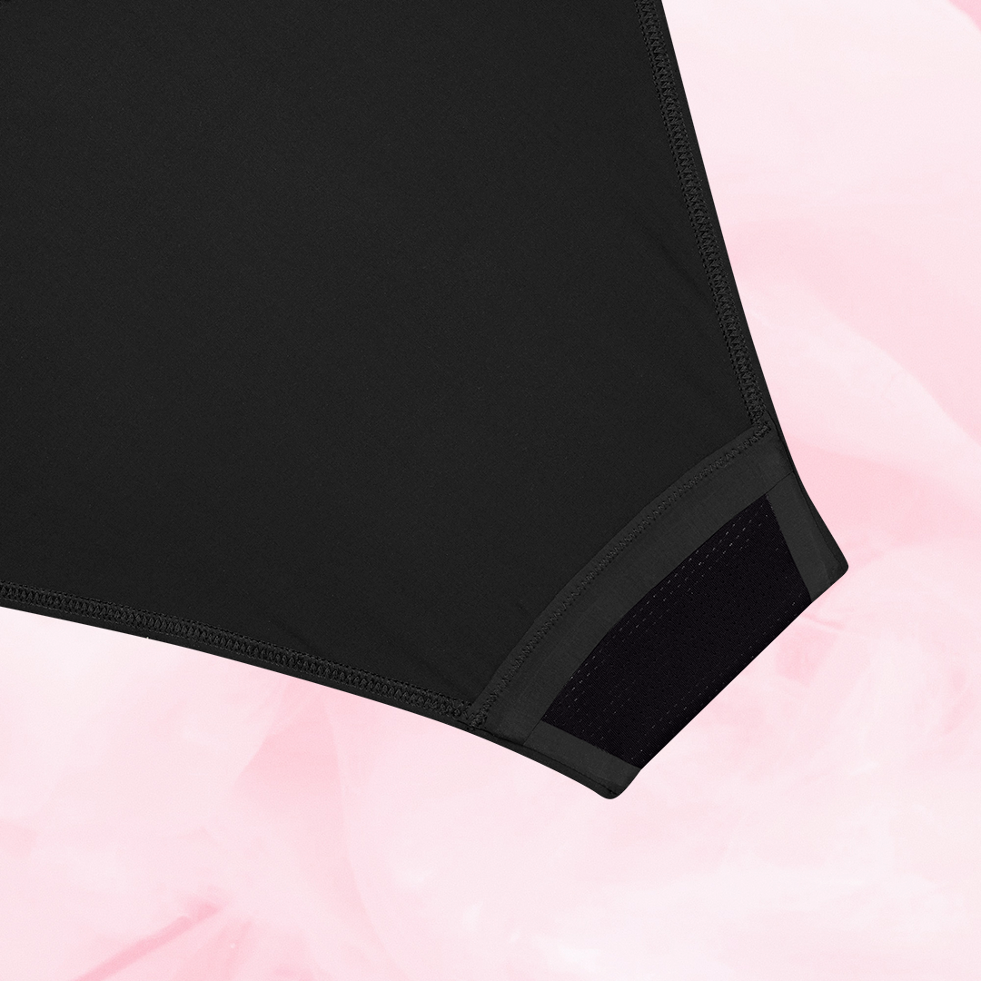 ComfortFit High Leg Lite Flow med meshdetalje og overlockede sømme.